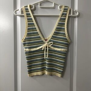 024. Edikted Cream and Green Striped Crop Top